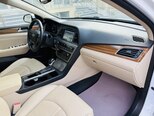 Hyundai Sonata-12
