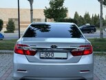 Toyota Camry-8