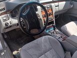 Mercedes E 200-5
