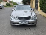 Mercedes E 220-1