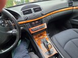Mercedes E 220-11