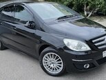 Mercedes B 180-4
