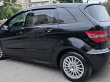 Mercedes B 180-7