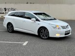 Toyota Avensis-10