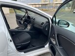 Toyota Avensis-17