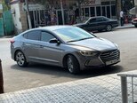 Hyundai Elantra-1