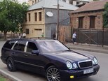 Mercedes E 200-1