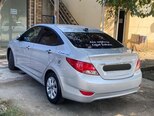 Hyundai Accent-2