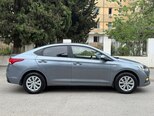 Hyundai Accent-7