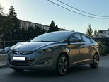 Hyundai Elantra-3