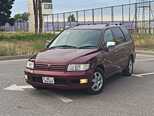 Mitsubishi Chariot Grandis-1