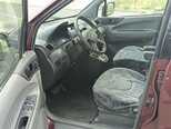 Mitsubishi Chariot Grandis-12