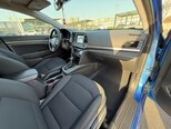 Hyundai Elantra-16