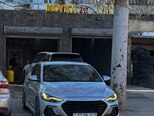 Hyundai Elantra-18