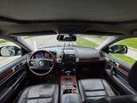 Volkswagen Touareg-2