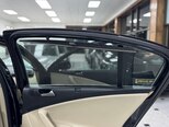 Volkswagen Passat-27