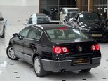 Volkswagen Passat-12