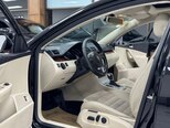 Volkswagen Passat-16
