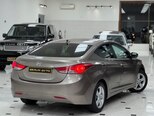 Hyundai Elantra-7