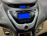 Hyundai Elantra-30