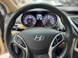 Hyundai Elantra-31