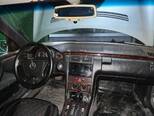 Mercedes E 230-3
