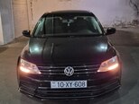 Volkswagen Jetta-1