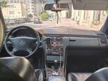 Mercedes E 230-5