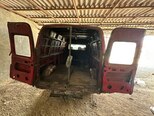 Ford Transit-8
