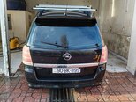 Opel Zafira-8