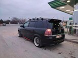 Opel Zafira-13