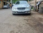 Mercedes E 220-1