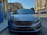 Hyundai Sonata-1