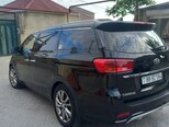 Kia Carnival-8