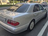 Mercedes E 240-5