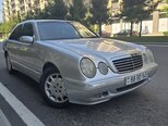 Mercedes E 240-4