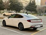 Hyundai Sonata-15
