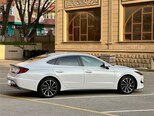 Hyundai Sonata-11