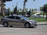 Hyundai Elantra-4