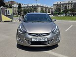 Hyundai Elantra-1