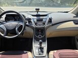 Hyundai Elantra-9
