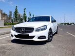 Mercedes E 220-2