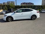 Hyundai Elantra-4