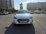 Hyundai Elantra-1