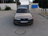 Opel Vectra-14
