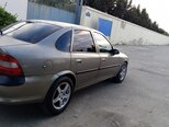 Opel Vectra-12