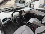 Toyota Prius-11