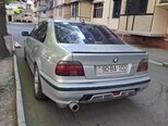 BMW 528-9