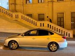 Hyundai Elantra-8
