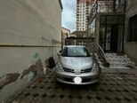 Nissan Tiida-1